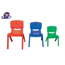 Cadeira de plástico para crianças - brinquedo mobiliário